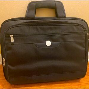 Dell laptop bag. Black (like brand new)